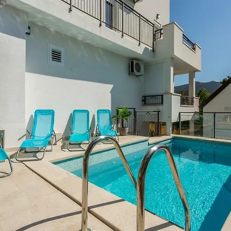 House Luce With Pool Apartment Cisla Exterior photo
