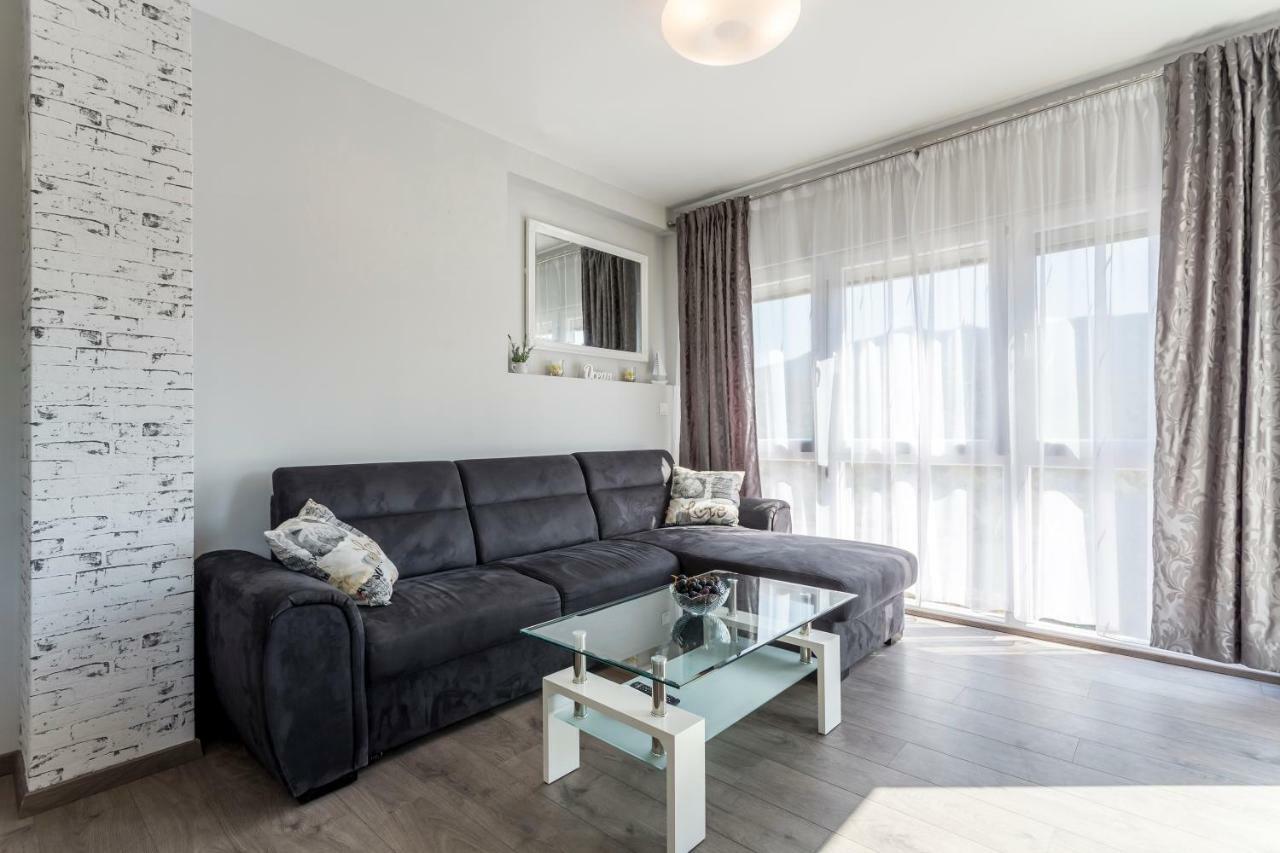 House Luce With Pool Apartment Cisla